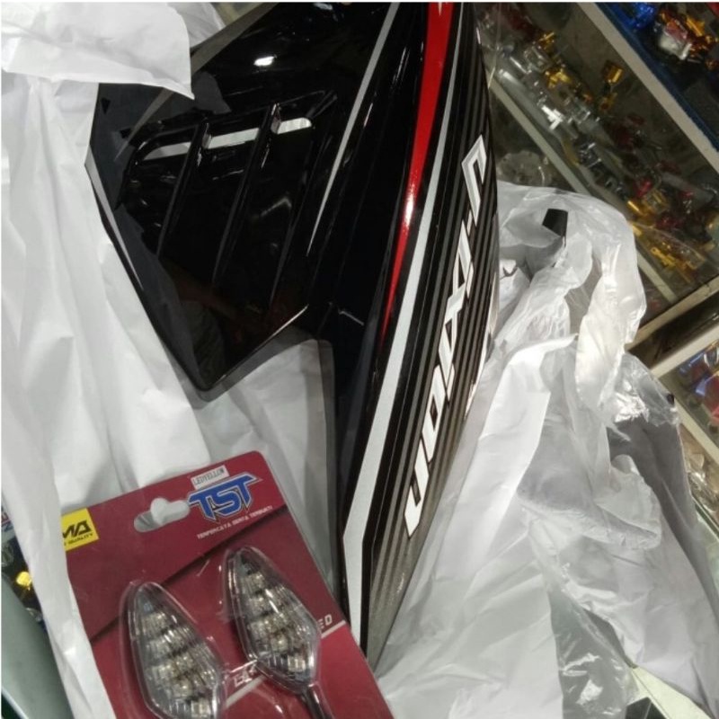 sayap vixion new / kuping tank vixion new