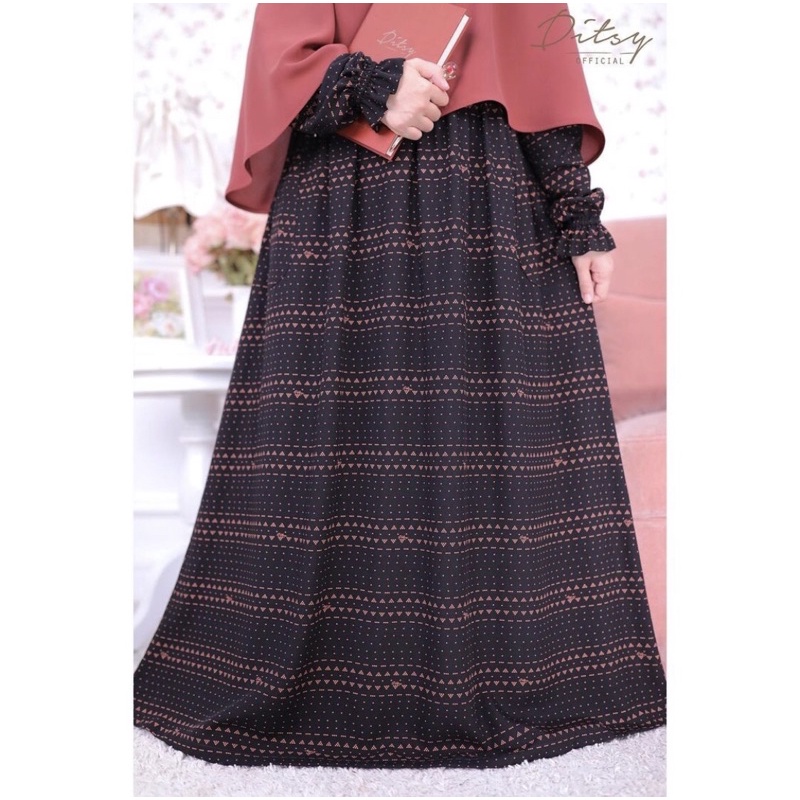 SYERA BLACK NIGHTGOWN SIZE M BY DITSY OFFICIAL