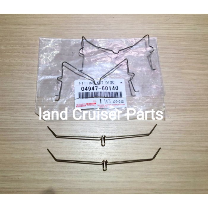 [Original] Brake Pad Fitting Kit Disc Brake Landcruiser VX200