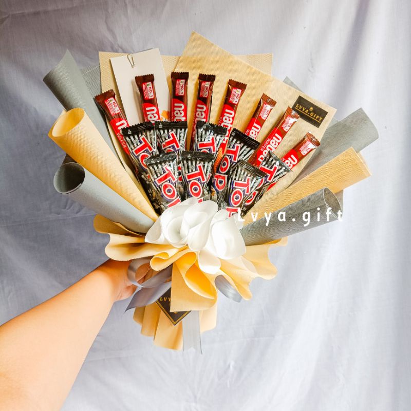 (SNACK 0028) Buket snack medium wisuda snack top dan nabati coklat | Buket snack | Buket snack murah | Buket snack wisuda | Buket snack ulang tahun | Buket snack wisuda | Buket anniversary | Buket hari guru | Buket hari ibu | hadiah wisuda