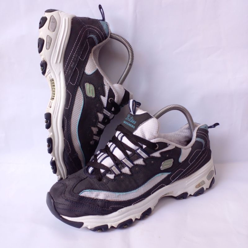 Skechers D'Lites second