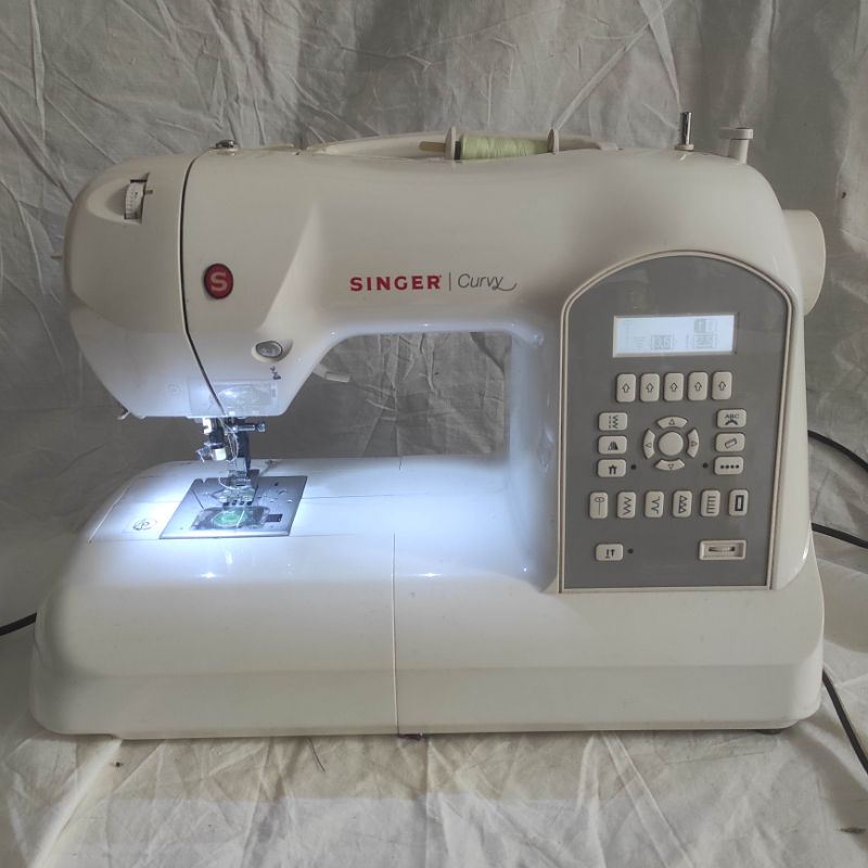 Jual Mesin Jahit Singer Curvy 8770 / Mesin Jahit Singer Simple 3223