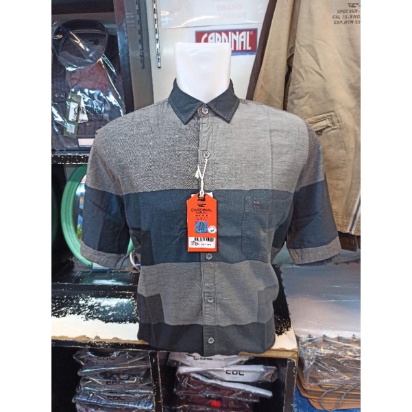 CARDINAL Kemeja Lengan Pendek Katun Pria Cardinal EAKAR1248