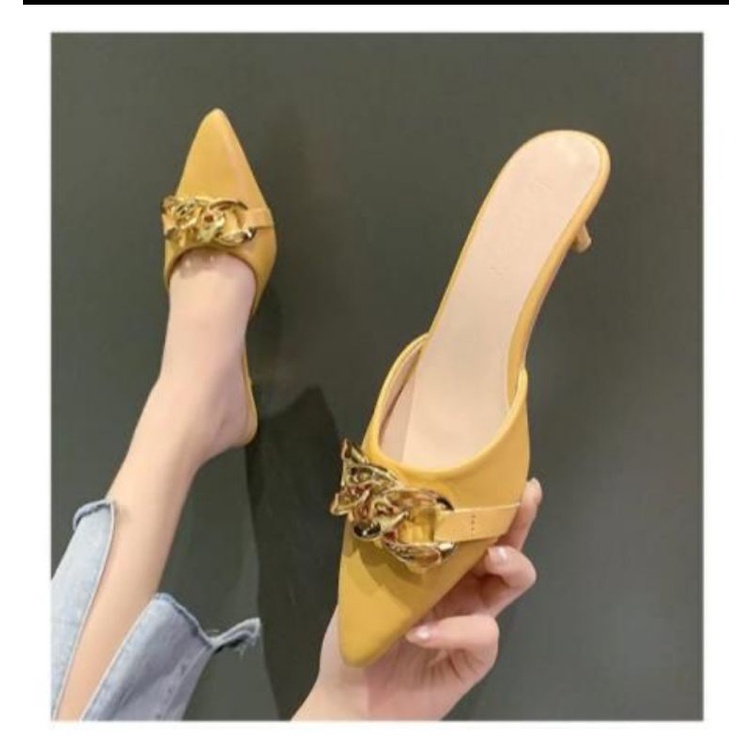 (( 04 MM)Hills/high heels putih kerja nichita