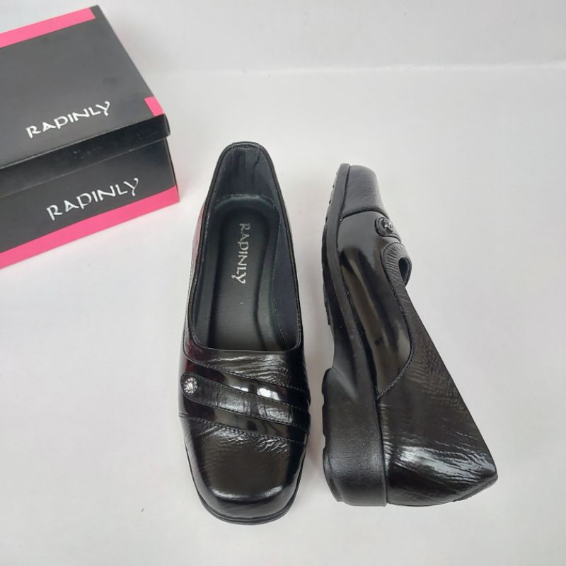 Sepatu Pantofel Wanita Kulit Asli