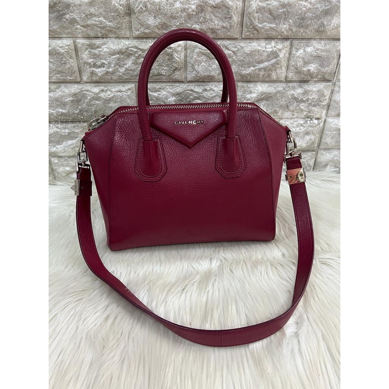 Tas Wanita Authentic Shoulder Bag G*v*nchy Antigona Small Grained Tahun 2015 in Red Original Branded