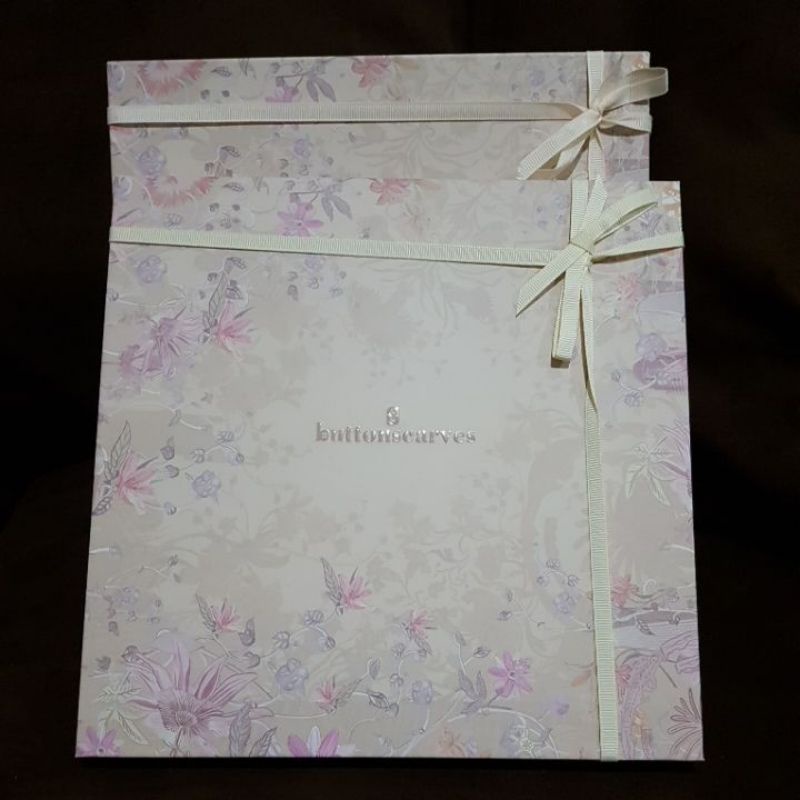 new buttonscarves dubai ivory