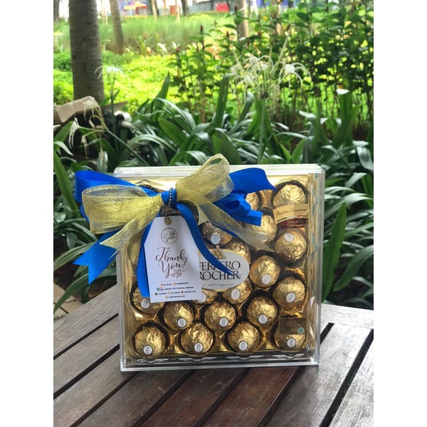 

coklat ferero rocher. coklat bulat. coklat import coklatpremium kadoultah giftbirthday