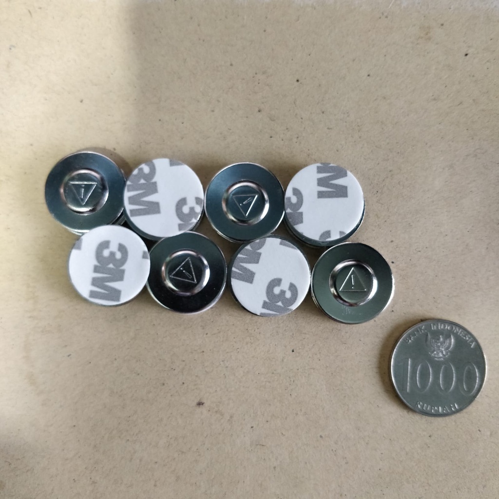 

3 BIJI MAHNET lengkap dengan double tape Magnet Round Pin Nama Dada Name Tag Caution Diameter 20mm Praktis Siap pakai LEBIH MURAH Grosir dan Ecer