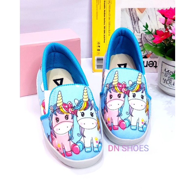 Sepatu Anak Perempuan Slip On Anak Sepatu Flatshoes Anak Lucu Karakter Unicorn Biru
