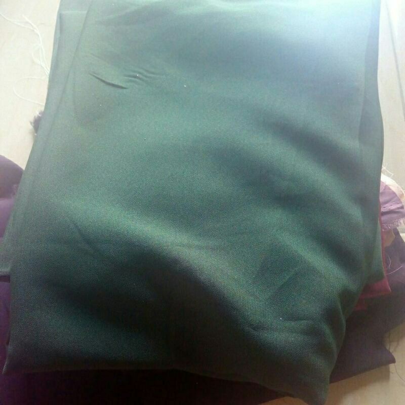 Kain Wolfis Motif / Harga Per-Setengah Kilo (Isi ±2,5 Meter)