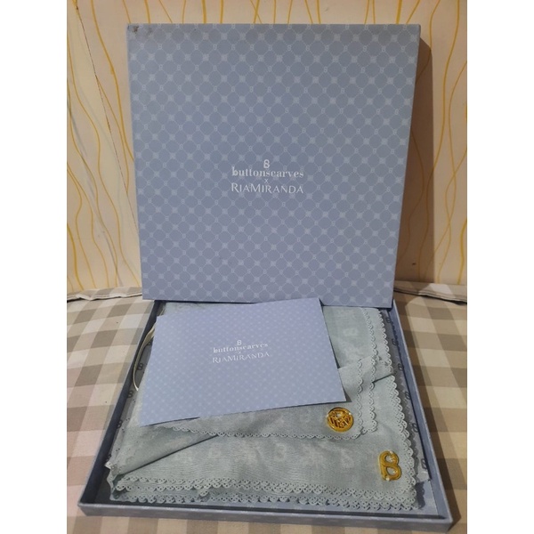 buttonscarves xanadu monogram voal square (ice)