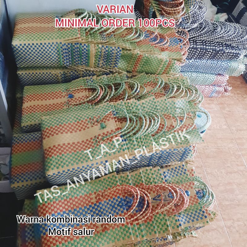 Tas Anyaman Souvenir Belanja Custom Anyam Plastik Tas Hajatan Parcel Lebaran Pakai Tutup dan Kancing ukuran TANGGUNG / M