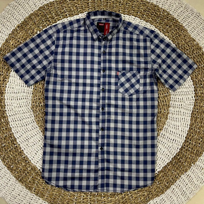 New Kemeja Levis Pria Lengan Pendek/Kemeja Levis Motif Kotak Kotak Pendek