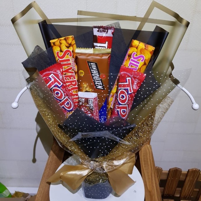 

Buket Coklat Mix Buket Valentine Buket Wisuda Buket Ultah