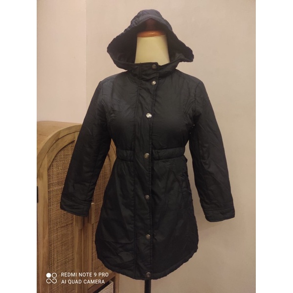 GU Global Uniqlo Down Jacket Teen/Adult XS - Preloved