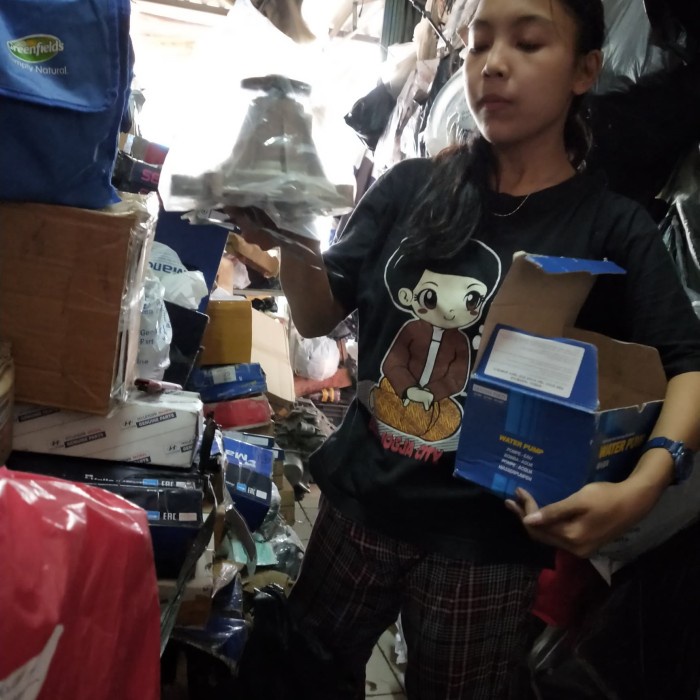 water pump hyundai h1 A2 diesel