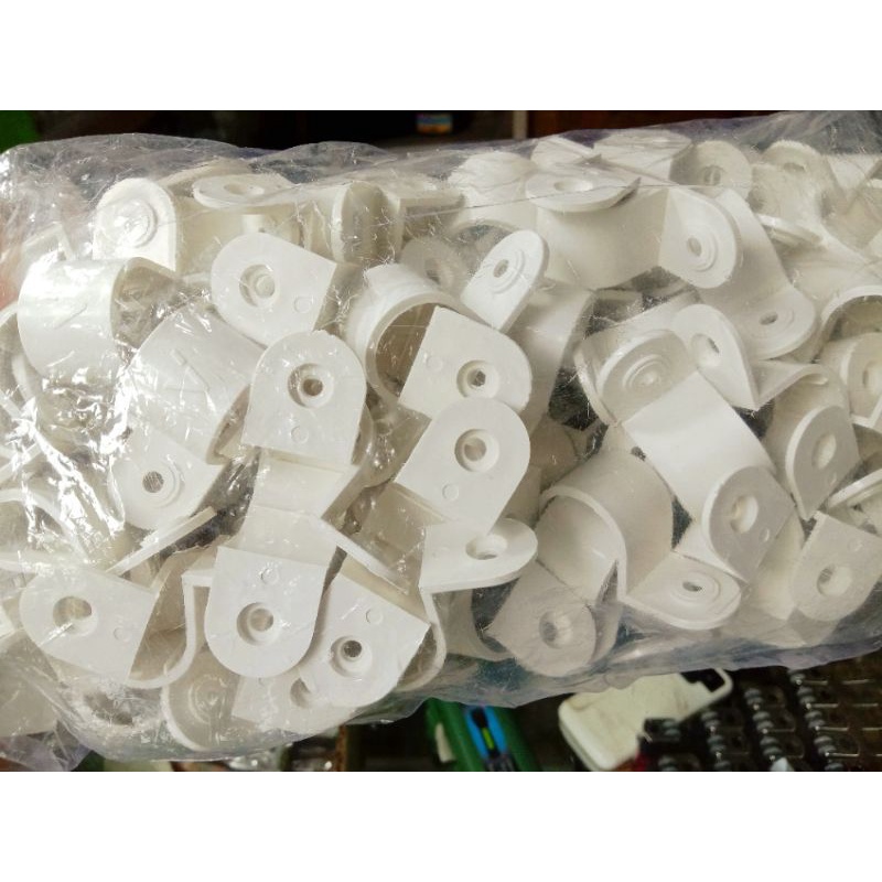 Klem Pipa Conduit 20mm / Klem Pipa 20mm