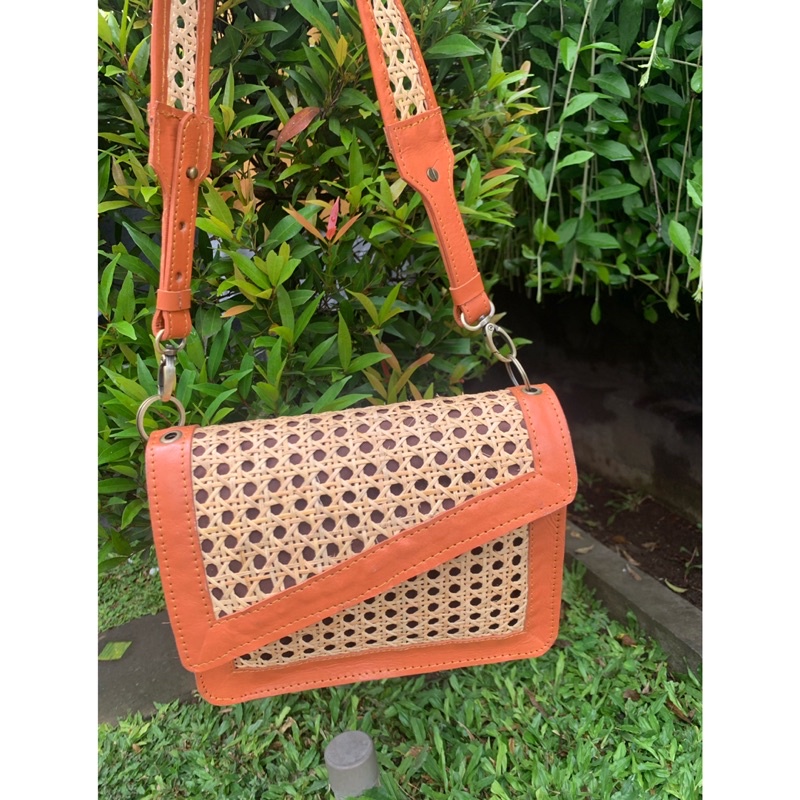 Tas Anyaman Rotan Bali MR / Tas Rotan /Tas Anyaman Bali/Tas Kekinian