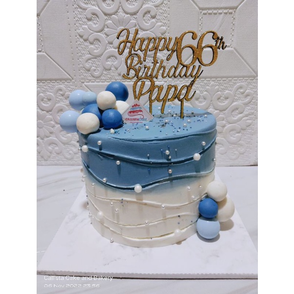 

Gradient Blue Birthday Cake D 18cm /Cake Ultah Papah/Cake Ultah Enak