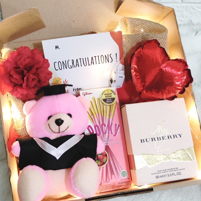 

✨READY✨ -HAMPERS SNACK BOX KADO WISUDA ULTAH VALENTINE ANNIVERSARY MURAH MANIS- 1.1.23