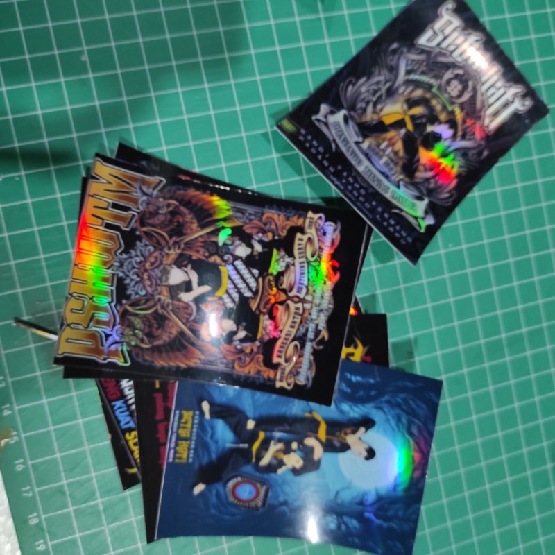 Stiker PSHW isi 8 hologram pelangi