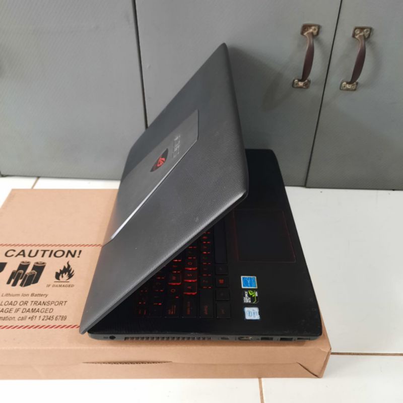Laptop Gaming Asus ROG GL552VXK Cor i7-7700HQ Ram 8GB/SSD 128GB+HDD 1TB Nvdia Geforce GTX950M Keyboard backlight FHD IPS