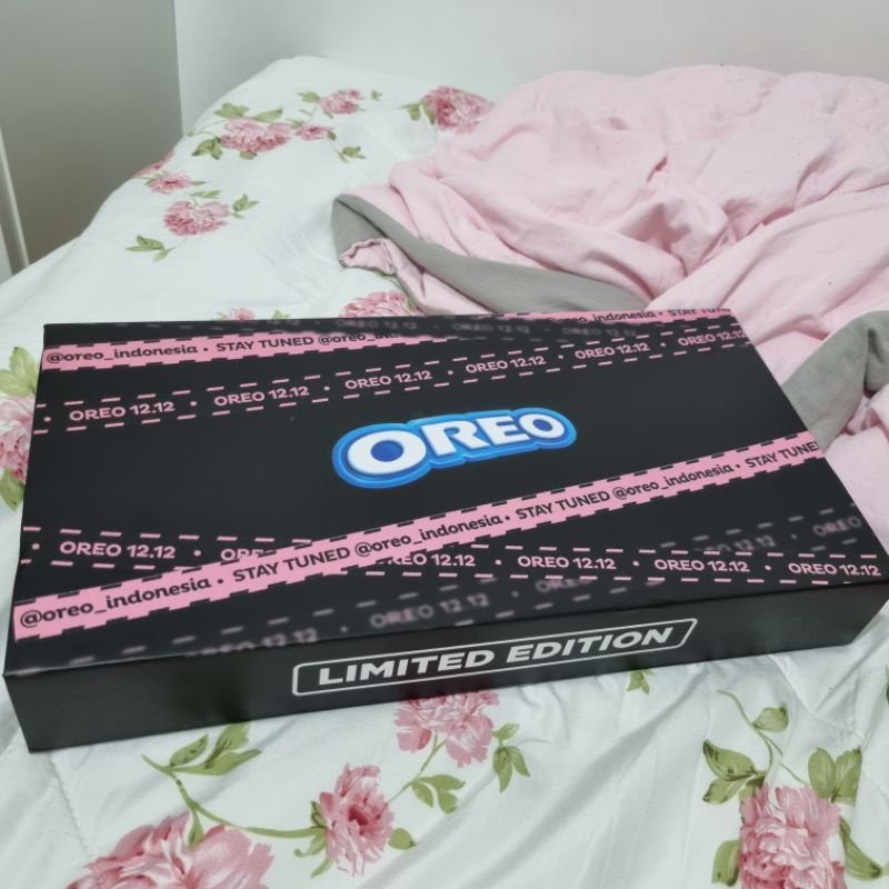 Limited Edition Oreo Blackpink Box