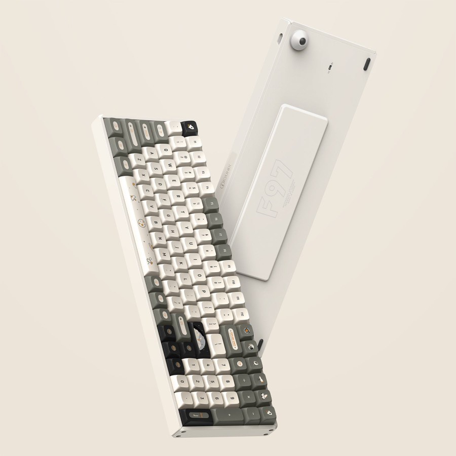 IQUNIX F97 Hitchhiker Wireless Mechanical Keyboard