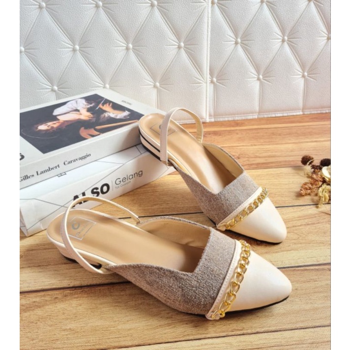 ABBUSHOES AG 28 sendal bapau tali rantai hayek 2cm