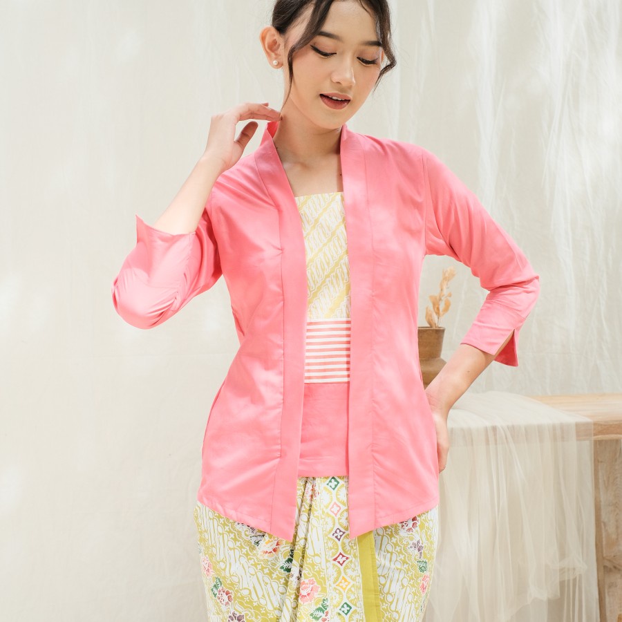 Kebaya Kutubaru 2 in 1 Lengan 7/8 Meradelima Katun Jepang Magenta