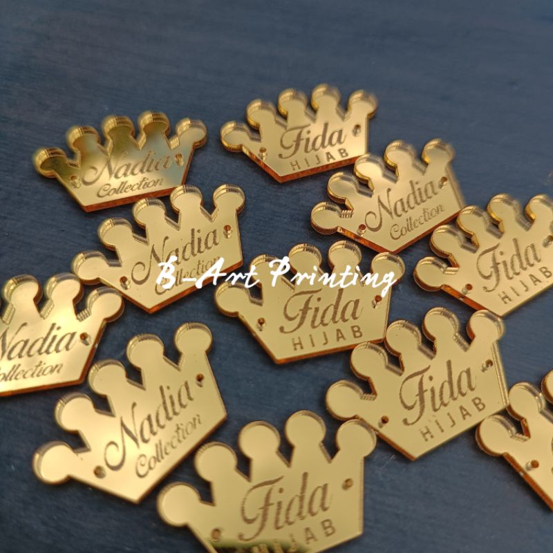 LABEL AKRILIK HIJAB MAHKOTA | REBRANDING LABEL HANGTAG HIJAB CUSTOM LABEL HIJAB BENTUK MAHKOTA / MERK HIJAB REBRANDING Label Akrilik Mahkota/ Label Hijab Custom/ Label Hijab Grafir/ Label Kerudung Akrilik Laser Cutting