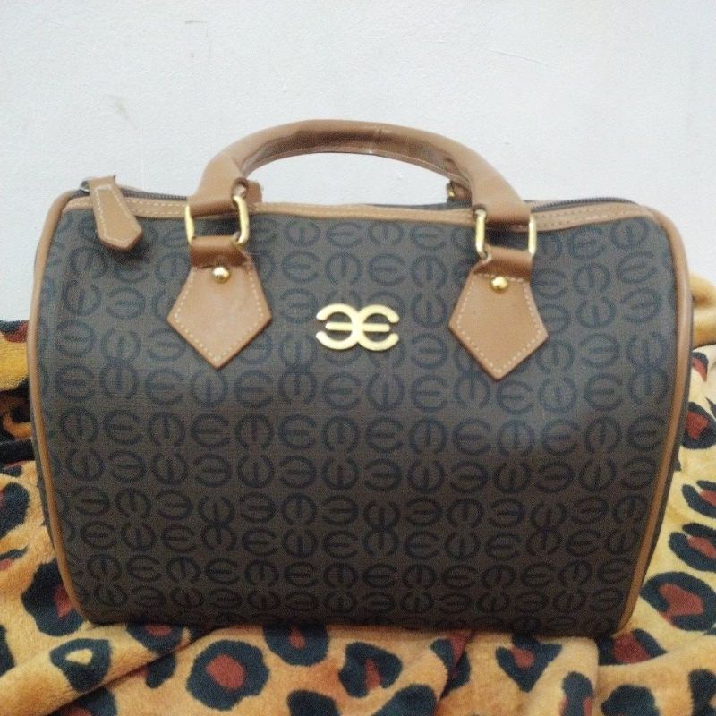 handbag Esquire