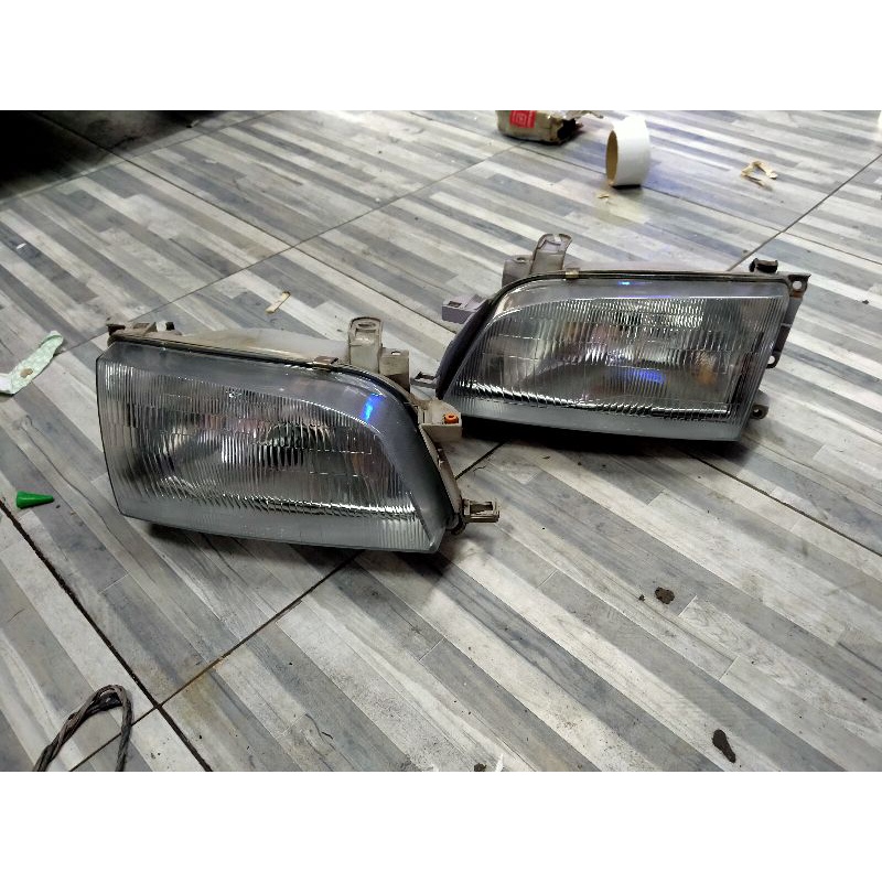 Headlamp lampu depan Toyota Corona absolute 1992 1995 copotan