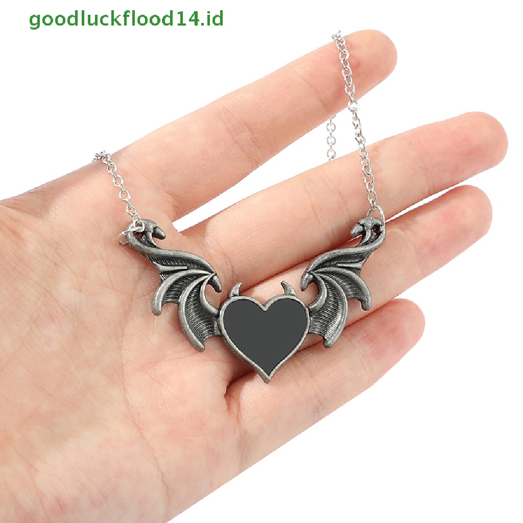 [GOOGFOUR] Sayap Setan Kalung Gothic Hip Hop Liontin Logam Berbentuk Hati Kalung Untuk Wanita Sayap Kelelawar Kalung Halloween Aksesoris Pesta Choker Necklace [TOP]