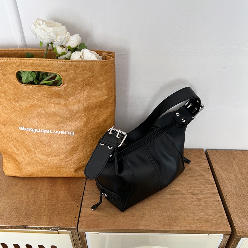 Tas Wanita Terbaru Kekinian Viral Tas Selempang Wanita Terkini Tas Bahu Messenger Bag Cewek Import Mewah Murah 165.ID