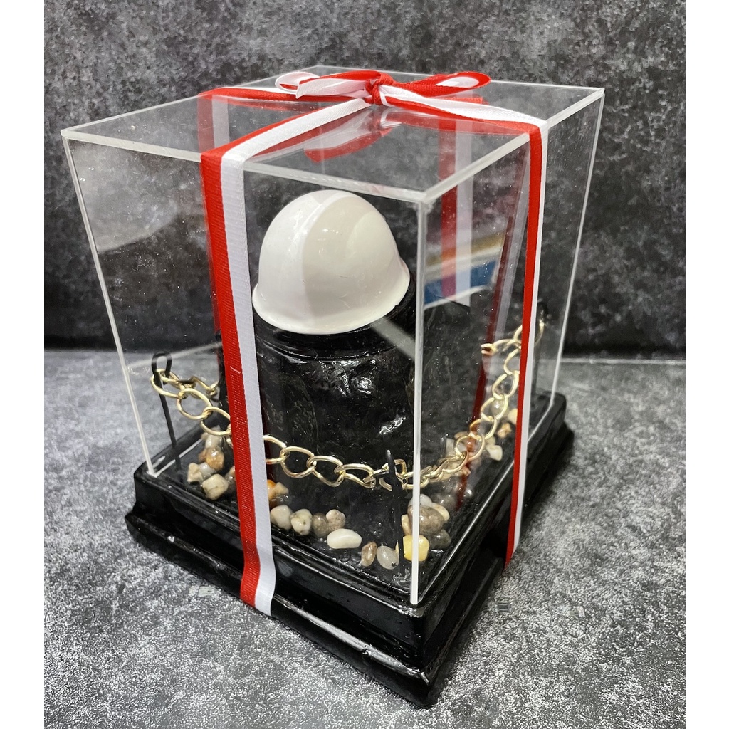 Miniatur Provos Helm (K) - Miniatur Helm Provos - Miniatur Patung Provos