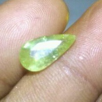 Natural Yellow Sapphire Safir Kuning Berat 4,0 Carats No Heat Asli Alam Original Ada Chalcedony Rubi