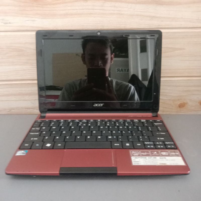 Jual Notebook acer aspire one Ram 2GB/4gb HDD 320GB second warna random