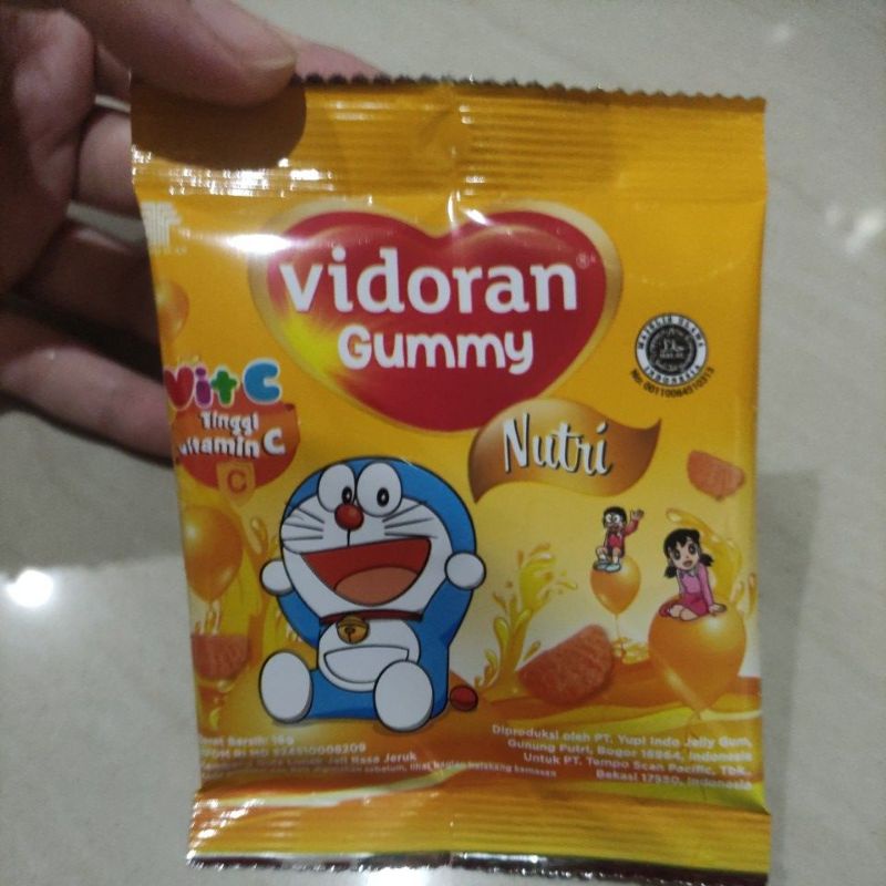 

Vidoran gummy Nutri Vit C jeruk / Multivit kotak 54 gram isi 3 sachet
