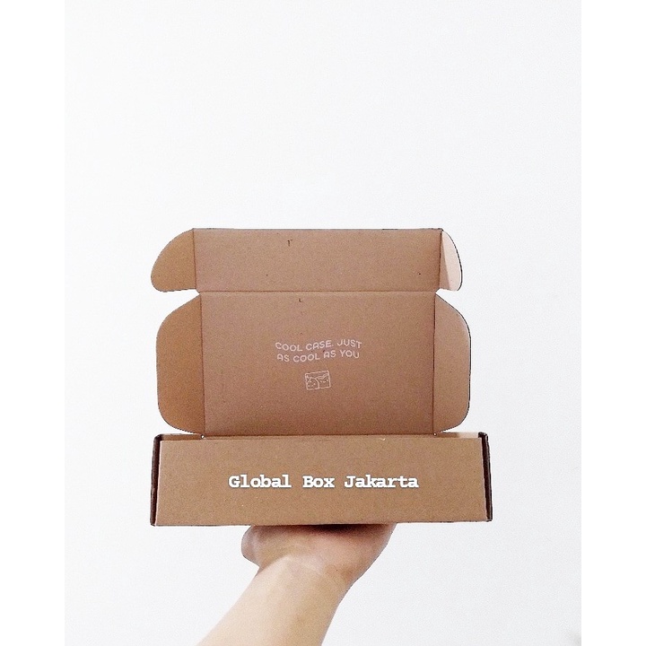 

Kardus Box Kemasan Packaging Untuk Model Earlock POLOS Ukuran. 45x30x5 Per 50pcs