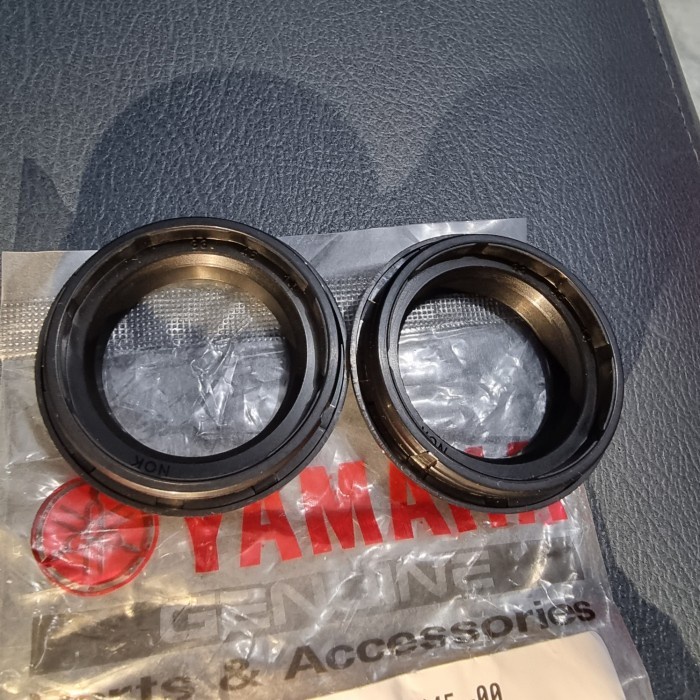 Seal Abu Sil Tutup Debu Shock Depan Yamaha Vixion Scorpio R15 5BP 3C1