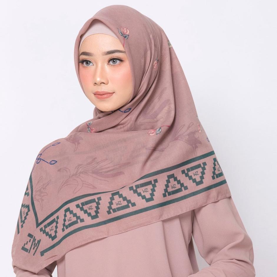 ZM Zaskia Mecca - Kayu Aro Dusty Pink Scarf Kerudung Segi Empat ‑ CHE.21Ja23ᴰ