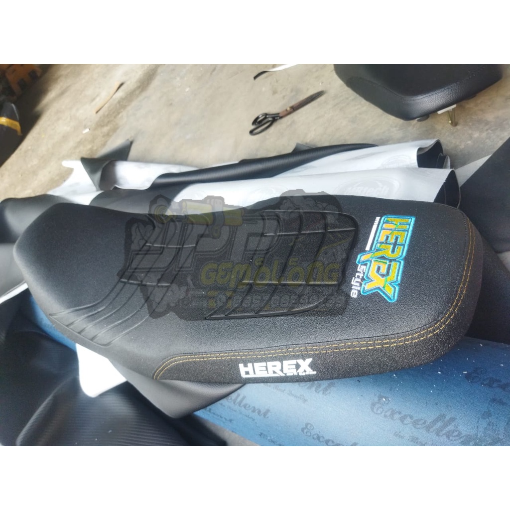 Jok Megapro Hiu Herex style - Jok Honda Megapro Hiu modifikasi - Jok motor Megapro Hiu tinggal pasan