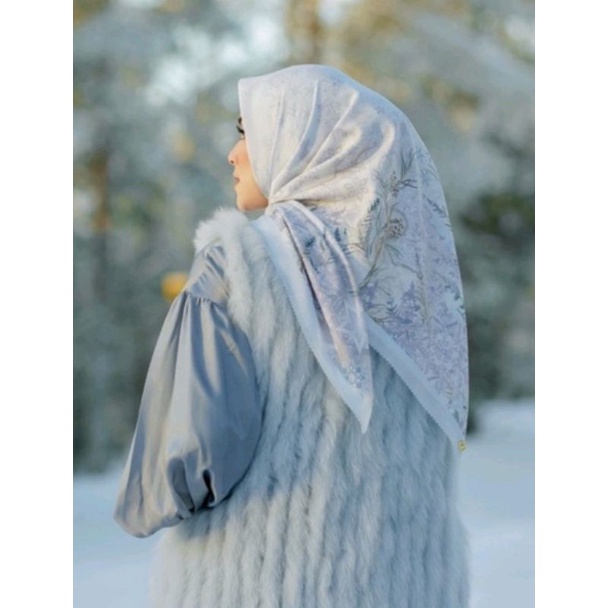 Buttonscarves Frozen ice water