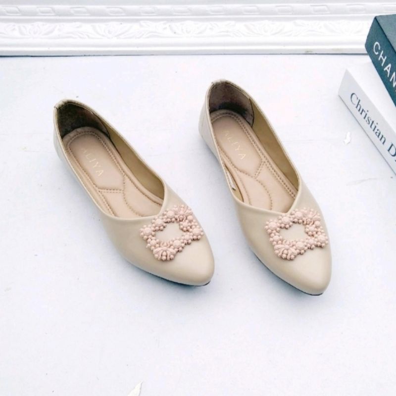 Aliya Sepatu Flat Wanita Sabrinah