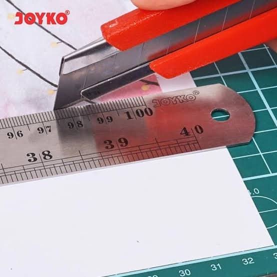 

Penggaris Besi 100Cm/Garisan/Ruler/Mistar Besi/Penggaris Stainless 1M