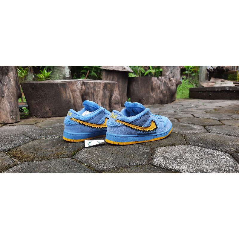 NIKE SB DUNK TEDDY BEAR