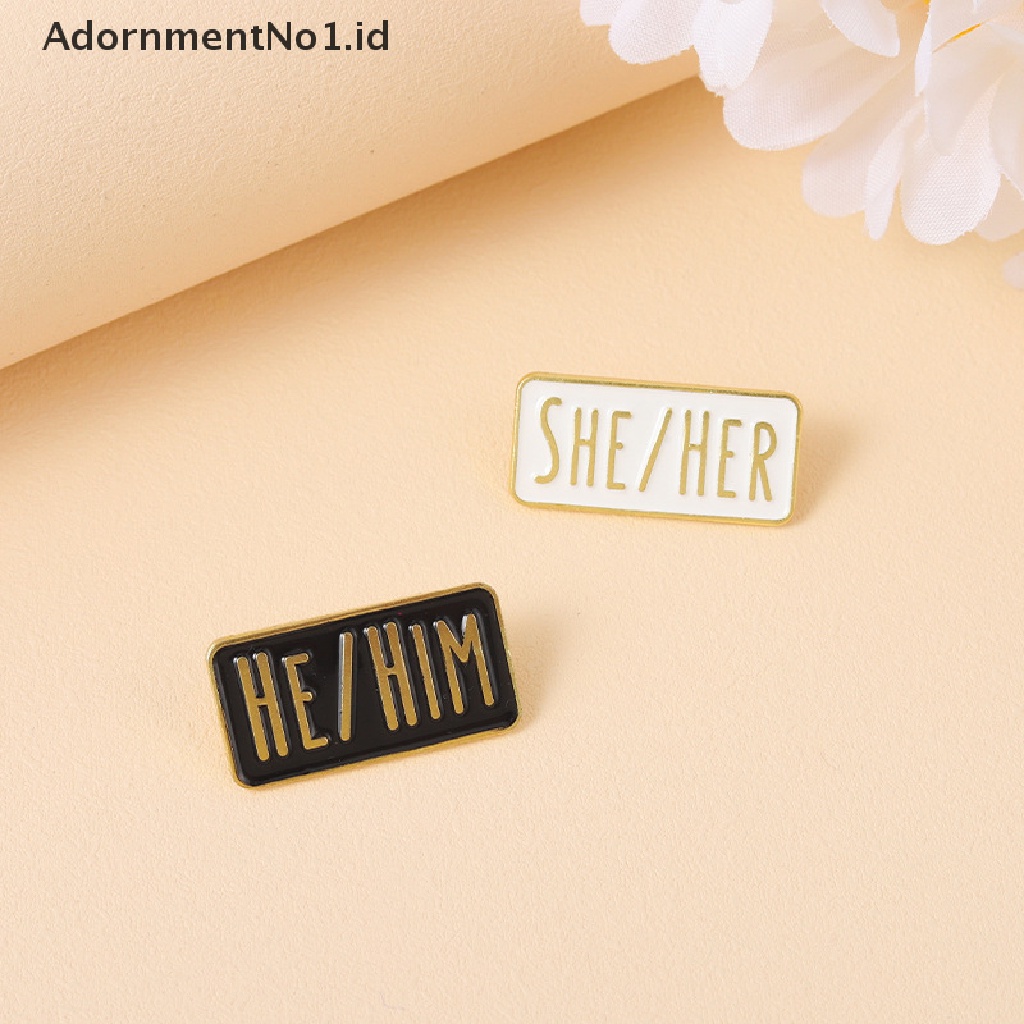 [AdornmentNo1] Kreatif Sederhana Pronouns Enamel Pin Hitam Putih SHE/HER Bros Kerah Pin Lencana Lucu Perhiasan Hadiah Untuk Teman [ID]