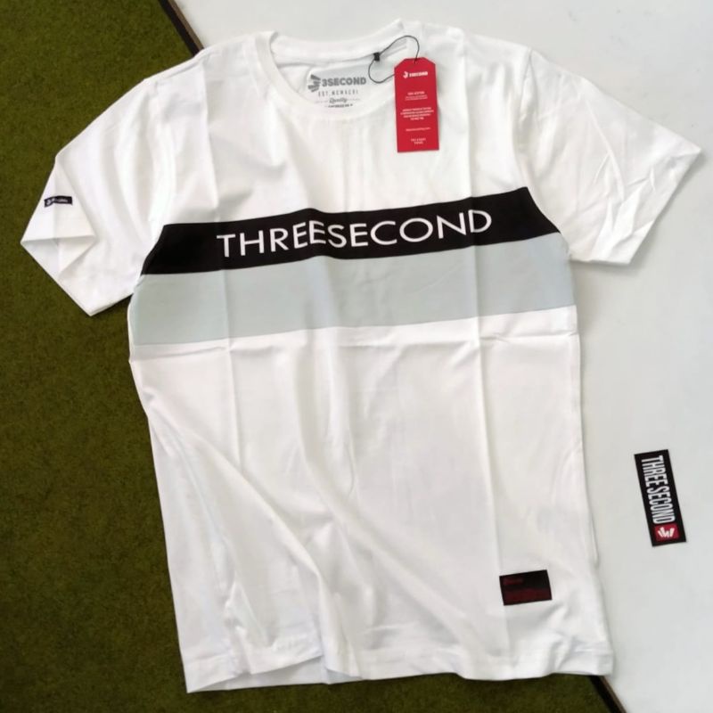 PROMO KAOS 3SECOND PRIA FREE STIKER SIZE M L XL T-SHIRT DISTRO MEN BASIC THREESECOND 0403